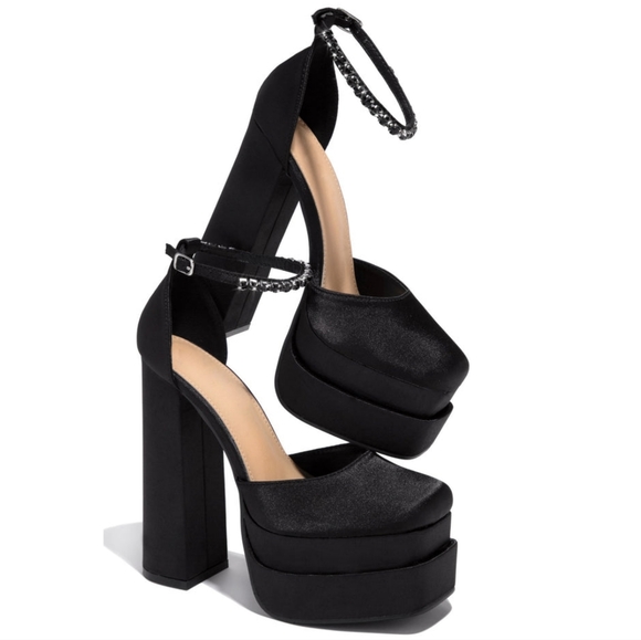 8.5, 9, 10 & 11🖤𝑴𝑬𝑫𝑼𝑺𝑨 𝑨𝑬𝑽𝑰𝑻𝑨𝑺 𝑷𝑳𝑨𝑻𝑭𝑶𝑹𝑴 - Picture 5 of 11